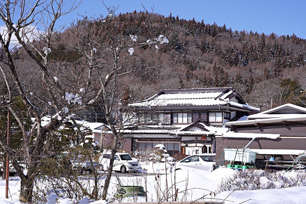 忍野八海：富士山下天然湧泉群，宛如小合掌村般好可愛！日本名水百選之一，世界文化遺產必遊景點推薦。