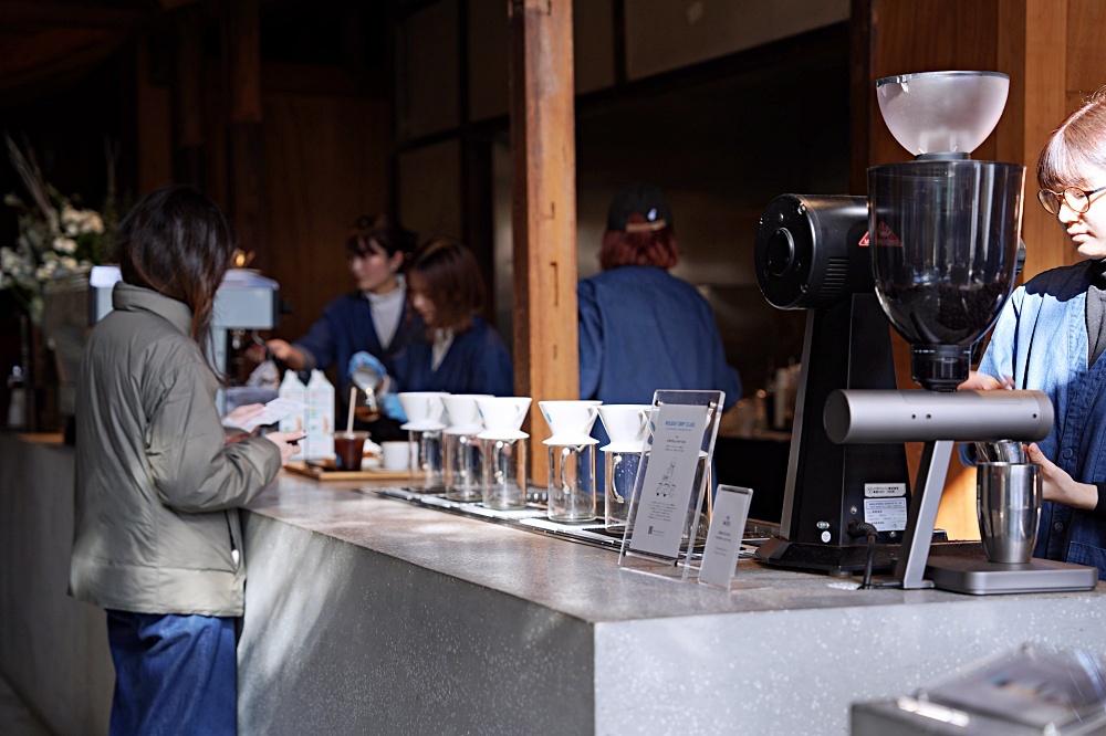 Blue Bottle Coffee 京都店：日本藍瓶最大門市就在南禪寺！走進江戶時代百年町家老屋喝杯咖啡好 Chill～