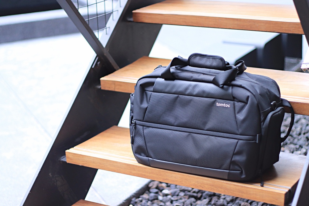 tomtoc 城市旅人旅行袋：Amazon 最佳銷售品牌行李包推薦！大容量好收納，防潑水附鞋袋、行李箱桿掛帶可登機。