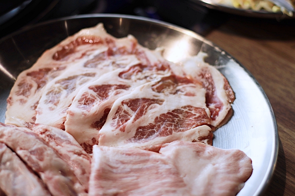 水赤床韓式烤肉餐廳崇德店：台中北屯洲際棒球場美食推薦！高雄最夯韓式燒肉來啦～