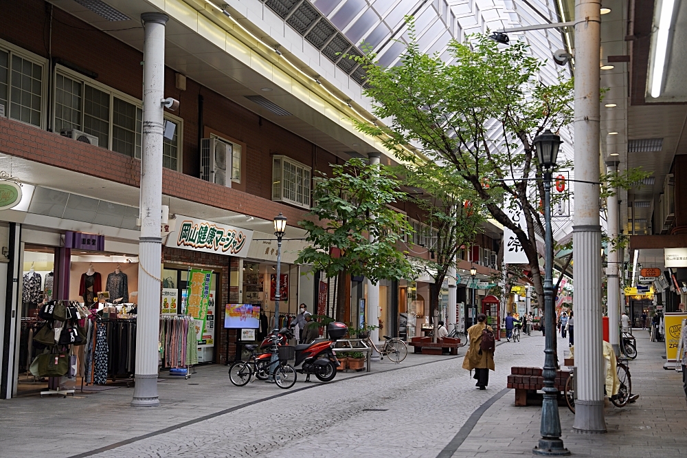 岡山表町商店街：雨天也不怕的雨遮景點！10 間美食小店一次筆記，米其林推薦麵酒一照庵必吃～