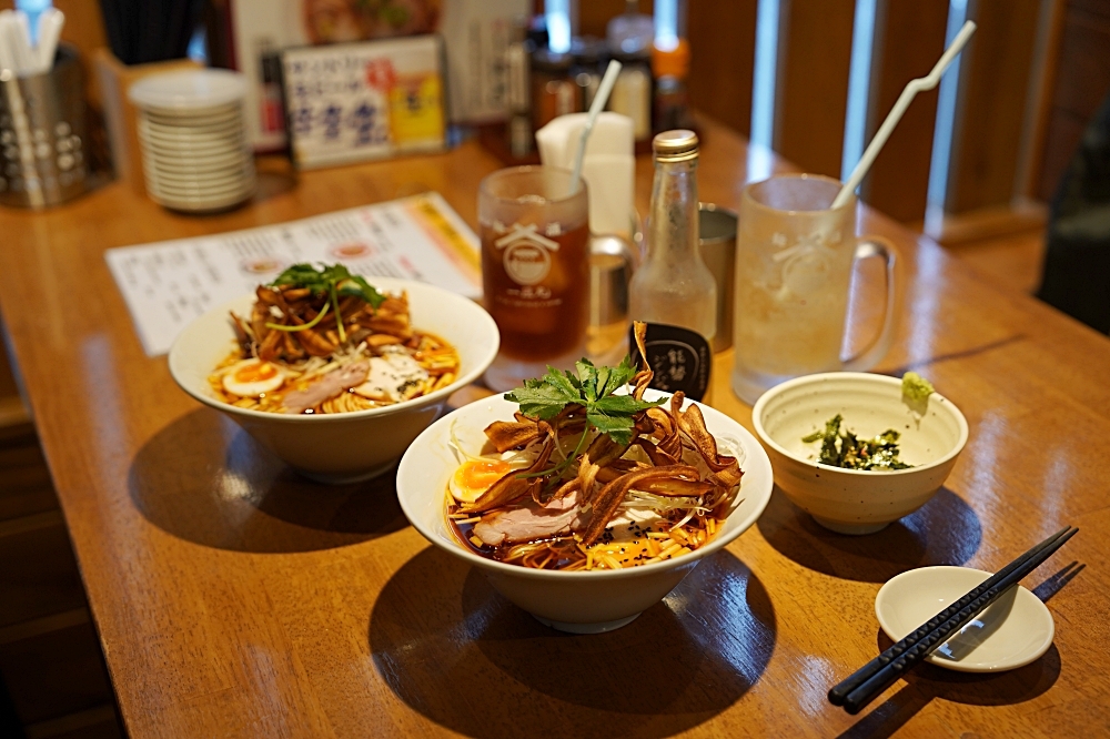 岡山表町商店街：雨天也不怕的雨遮景點！10 間美食小店一次筆記，米其林推薦麵酒一照庵必吃～