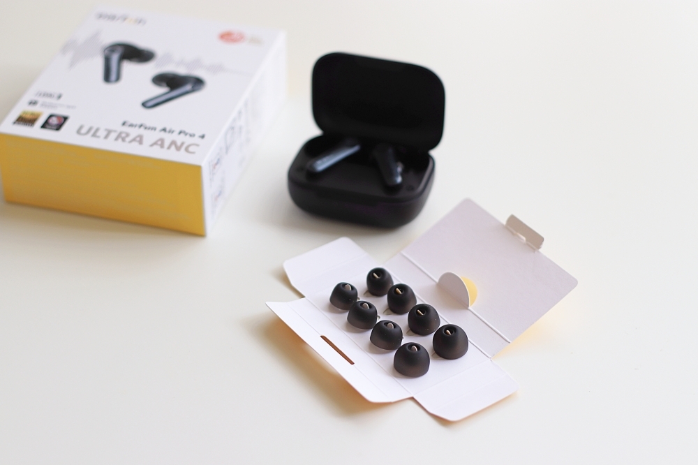 Earfun Air Pro 4 降噪真無線藍牙耳機：兩千出頭即可擁有旗艦規格！榮獲日本VGP金賞，平價超CP值推薦～