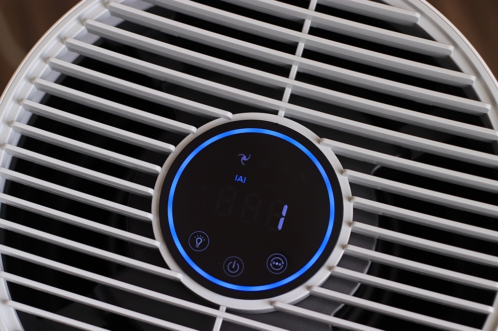 PHILIPS 飛利浦抗敏除甲醛空氣清淨機 AC0917/80 開箱:17坪內適用,過敏族&木傢俱控的必備好幫手! PHILIPS 飛利浦抗敏除甲醛空氣清淨機 AC0917/80 開箱:17坪內適用,過敏族&木傢俱控的必備好幫手!