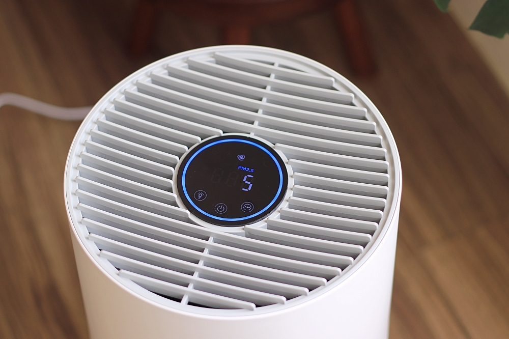 PHILIPS 飛利浦抗敏除甲醛空氣清淨機 AC0917/80 開箱:17坪內適用,過敏族&木傢俱控的必備好幫手! PHILIPS 飛利浦抗敏除甲醛空氣清淨機 AC0917/80 開箱:17坪內適用,過敏族&木傢俱控的必備好幫手!