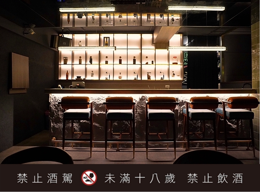 西門町餐酒館推薦 Echo Echo Bar：隱藏在無心戒酒互助會同溫層俱樂部 3F 全新空間！限定酒單好讓人喜歡～