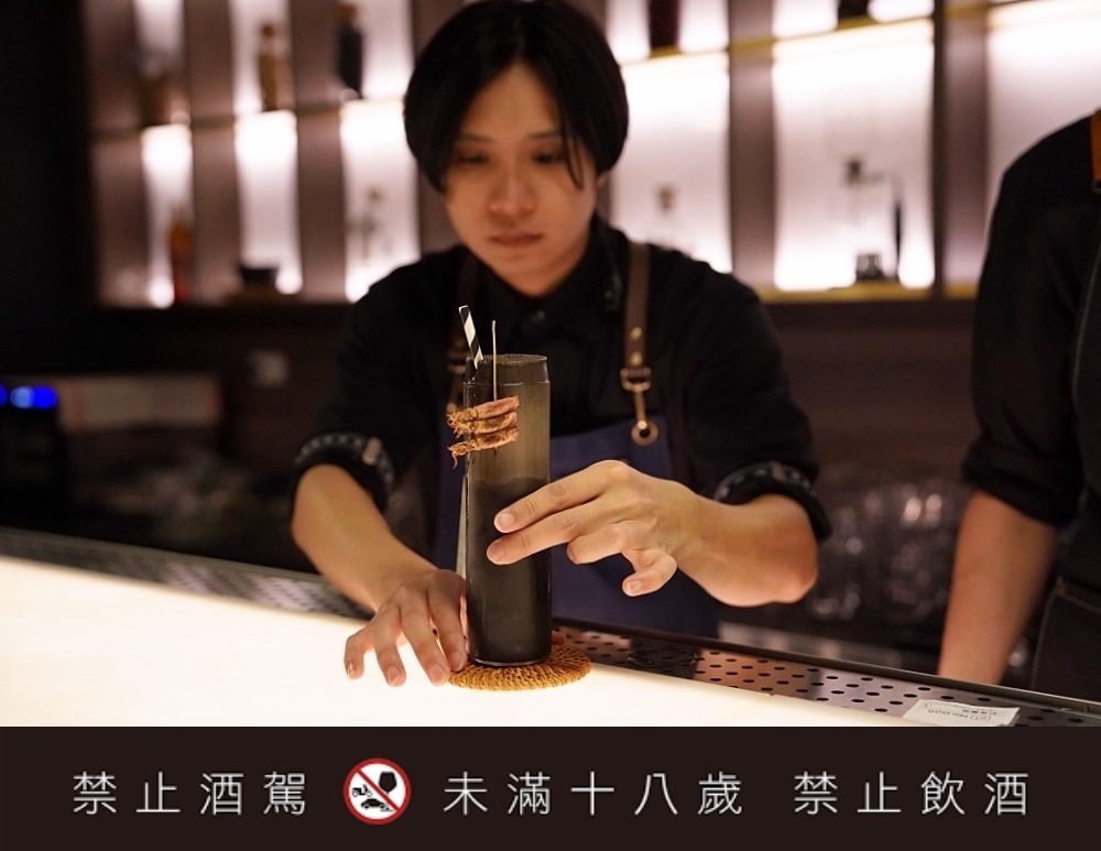 西門町餐酒館推薦 Echo Echo Bar：隱藏在無心戒酒互助會同溫層俱樂部 3F 全新空間！限定酒單好讓人喜歡～