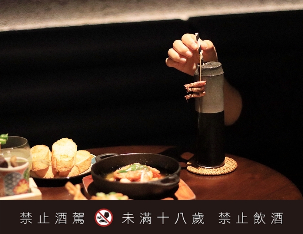 西門町餐酒館推薦 Echo Echo Bar：隱藏在無心戒酒互助會同溫層俱樂部 3F 全新空間！限定酒單好讓人喜歡～