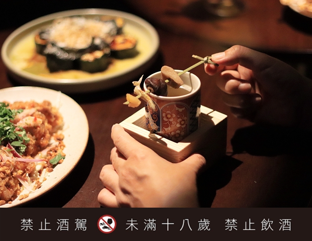 西門町餐酒館推薦 Echo Echo Bar：隱藏在無心戒酒互助會同溫層俱樂部 3F 全新空間！限定酒單好讓人喜歡～