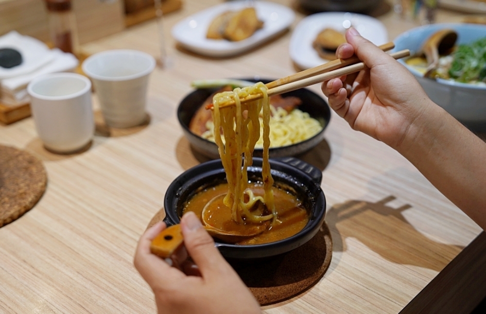 台南居然吃得到鬼頭刀!Nani麵最新菜單與宜蘭里海cafe'聯名,週週還有不同限定魚款快去吃! 台南居然吃得到鬼頭刀!Nani麵最新菜單與宜蘭里海cafe'聯名,週週還有不同限定魚款快去吃!