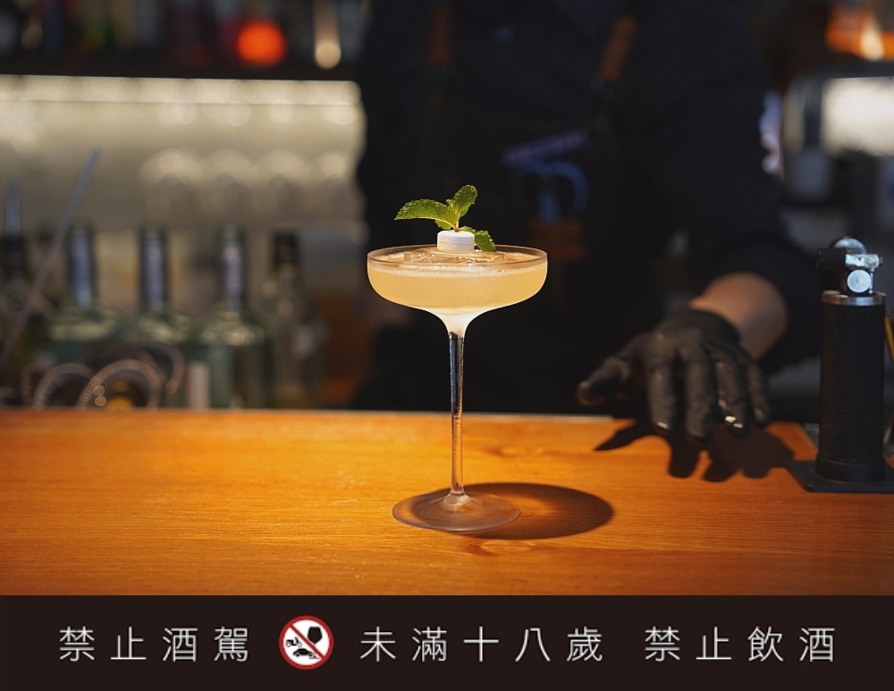 台北西門町「白天就開」酒吧餐酒館推薦 Nonsense Bar 無心戒酒互助會 武昌分會!全新酒單這裡看! 台北西門町「白天就開」酒吧餐酒館推薦 Nonsense Bar 無心戒酒互助會 武昌分會!全新酒單這裡看!