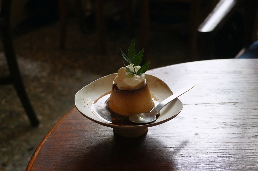 群島李季:不可錯過的台中西區咖啡店!鹽花雷夢冰咖啡我們超喜歡~ 群島李季:不可錯過的台中西區咖啡店!鹽花雷夢冰咖啡我們超喜歡~