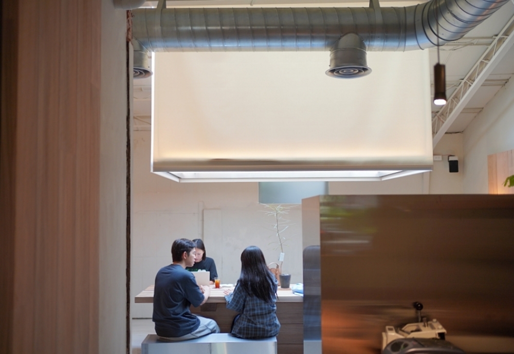 SUMUGAGA COFFEE ROASTERS：台中最具話題性咖啡店！一處極為低調卻很浪漫的咖啡空間。