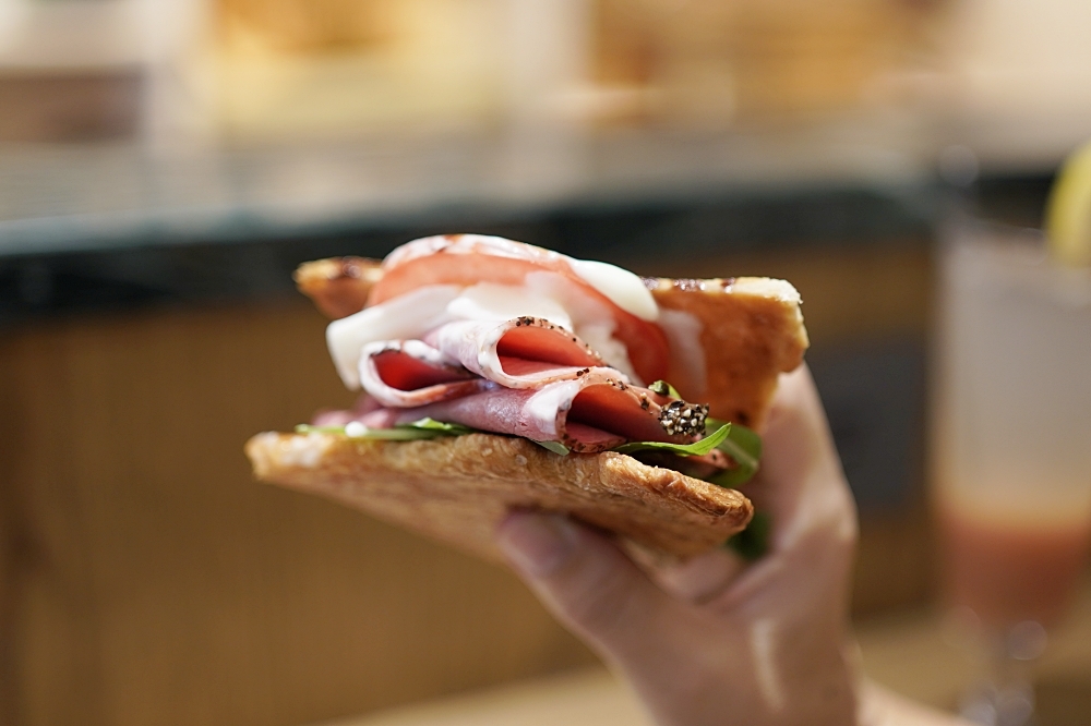 THE OAK LAB 81+：台中北屯咖啡鄰近好市多、捷運站，帥氣的露營風格好讓人喜歡！