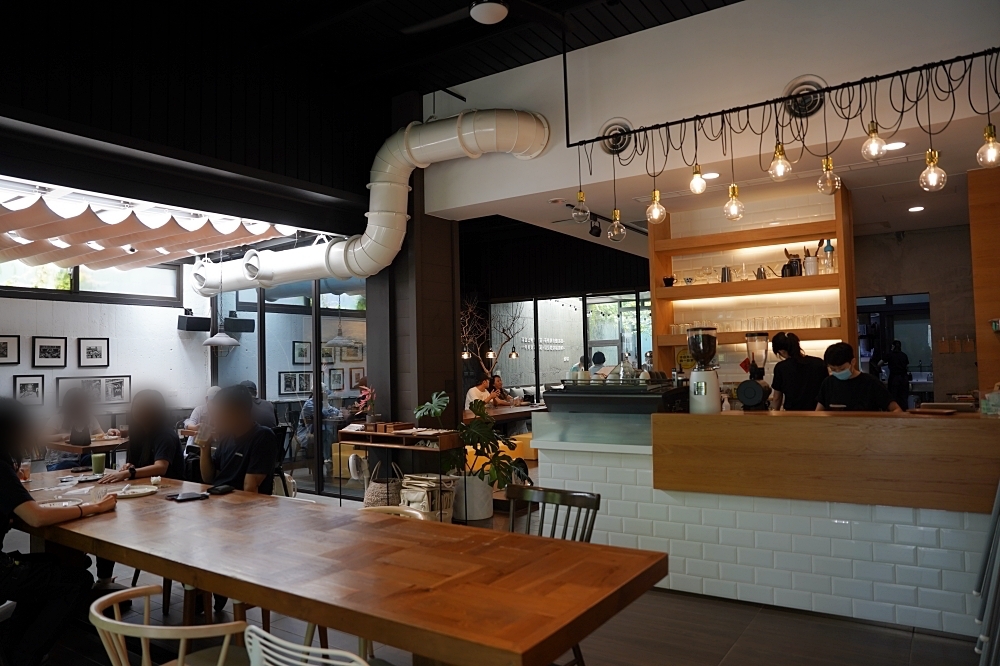 台中海洋館攻略：８大主題展區＆全台第二大水族箱！附周邊吃喝玩樂推薦