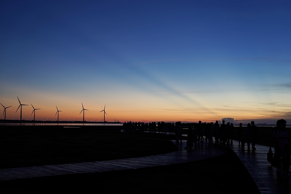 台中海洋館攻略：８大主題展區＆全台第二大水族箱！附周邊吃喝玩樂推薦