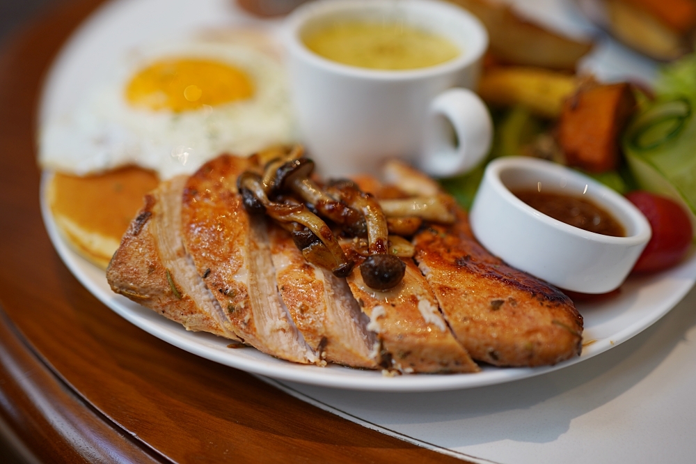 飲控會愛這間！台中早午餐 Roundabout Cafe 圓環咖啡以原型食材為主，我們很喜歡～