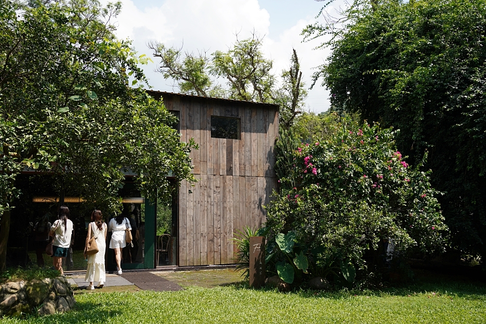 清邁 or 濟州島？隱藏在新竹關西東山農園裡的 Fudu Cafe' 福杜咖啡