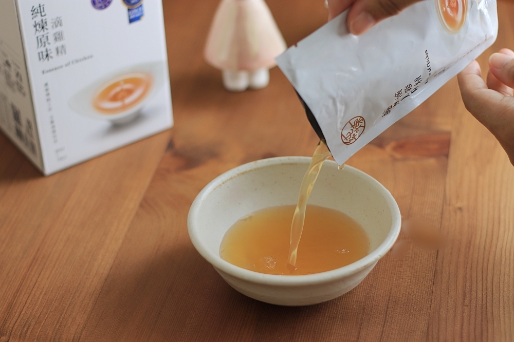 純煉滴雞精:適合全家人的 100% 古法滴煉萃取滴雞精!無添加、無腥味,常溫好保存。 純煉滴雞精:適合全家人的 100% 古法滴煉萃取滴雞精!無添加、無腥味,常溫好保存。