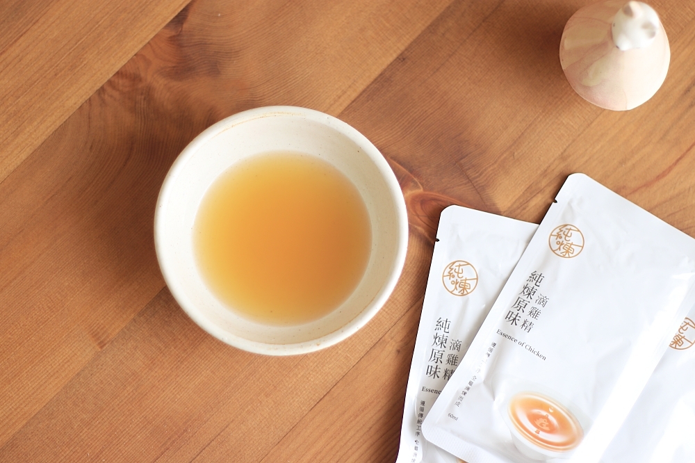 純煉滴雞精:適合全家人的 100% 古法滴煉萃取滴雞精!無添加、無腥味,常溫好保存。 純煉滴雞精:適合全家人的 100% 古法滴煉萃取滴雞精!無添加、無腥味,常溫好保存。